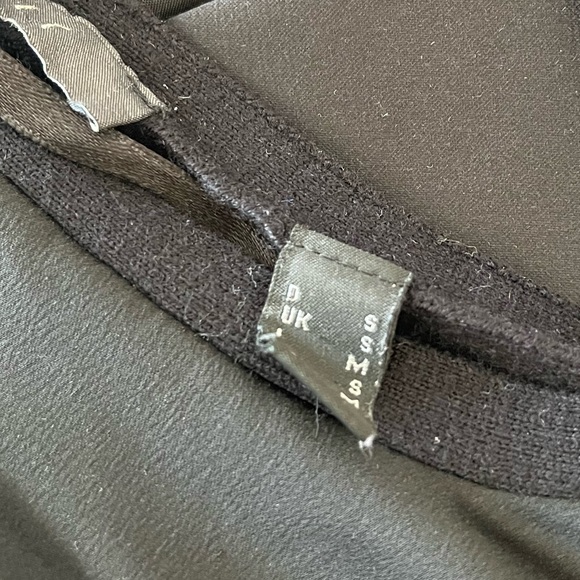 Esprit Sweater - Picture 2 of 4